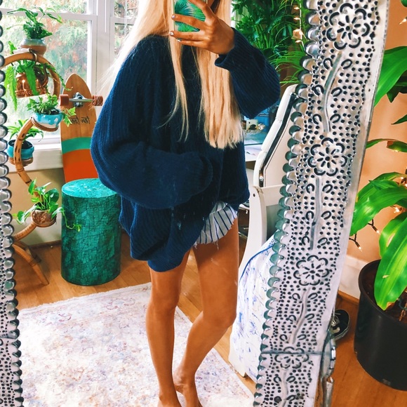 Sweaters - chunky indigo blue aezel sweater